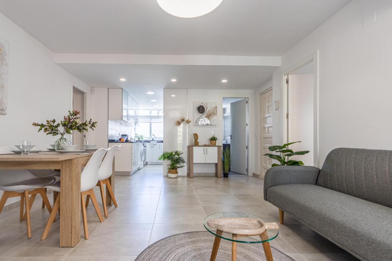 Boooom!!! Apartment With Swimming Pool 萨洛 外观 照片