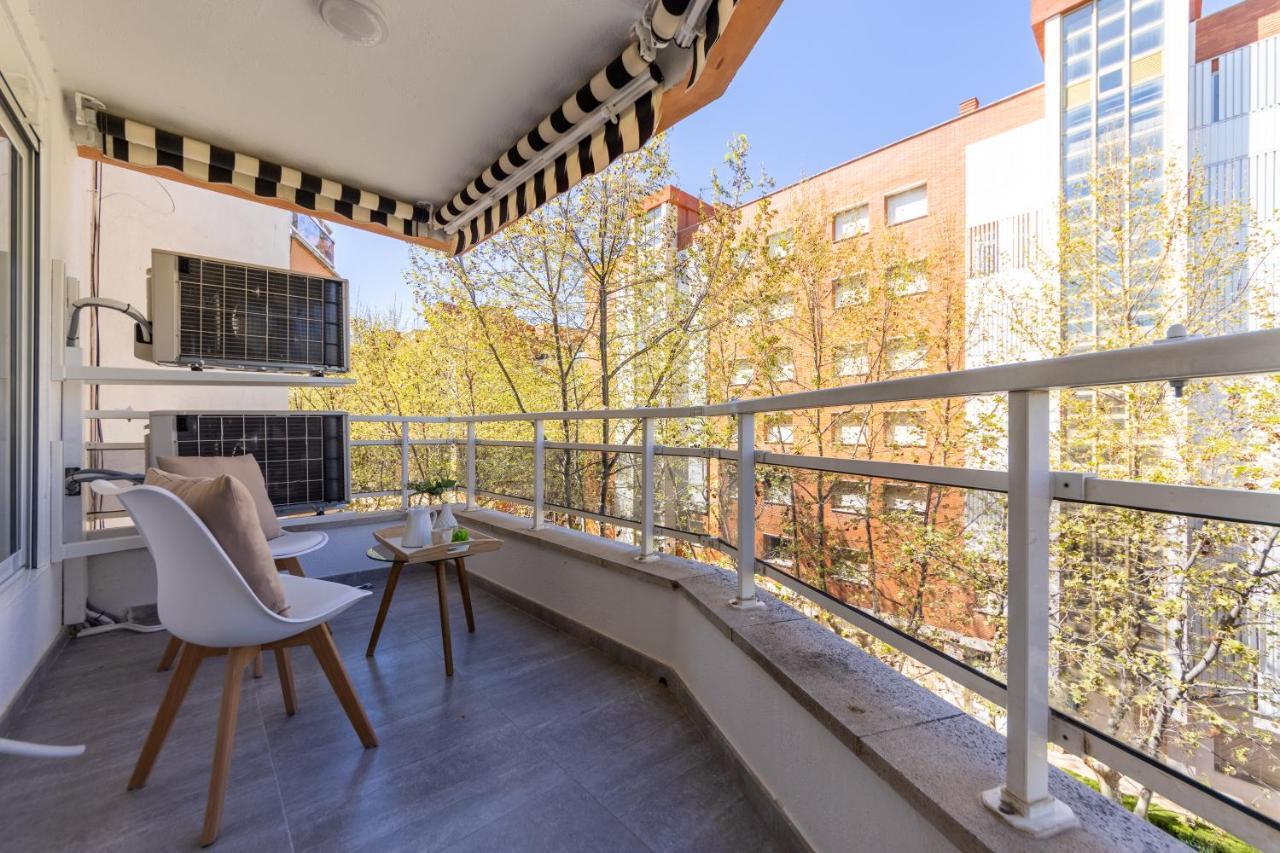 Boooom!!! Apartment With Swimming Pool 萨洛 外观 照片