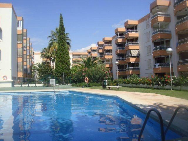 Boooom!!! Apartment With Swimming Pool 萨洛 外观 照片
