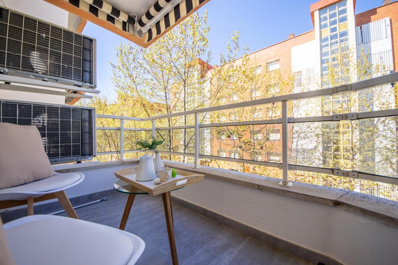Boooom!!! Apartment With Swimming Pool 萨洛 外观 照片